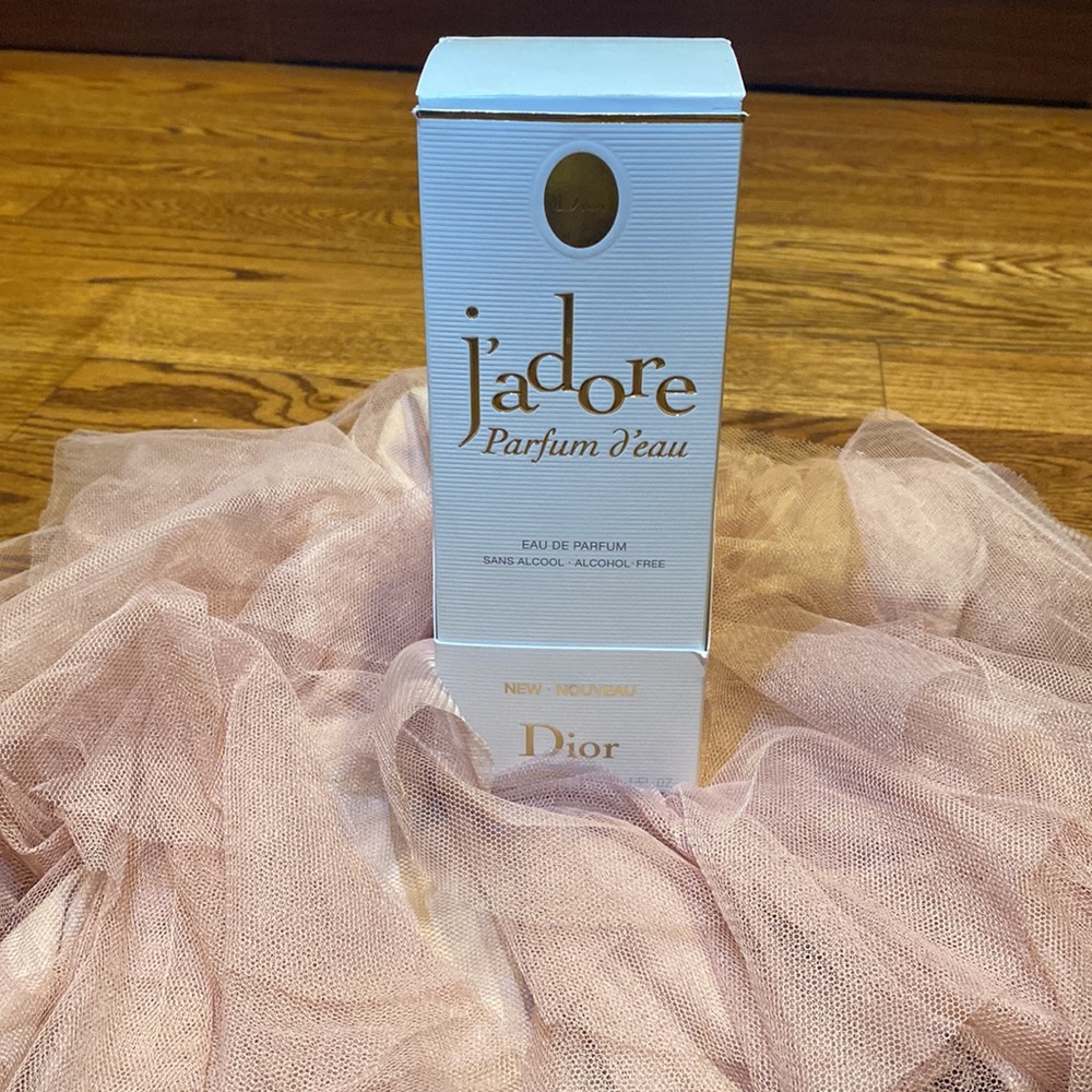 Brand new Dior j’adore large size 100ml/3.4oz